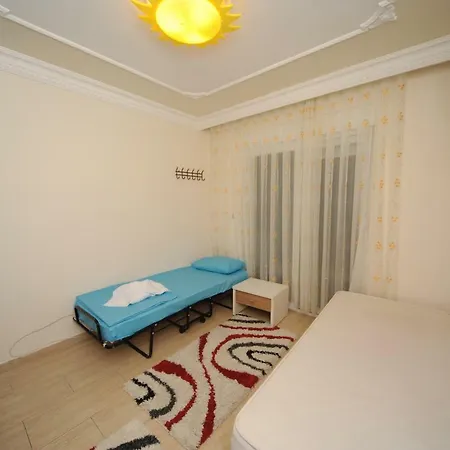 Lux Mustakil 2 Vila